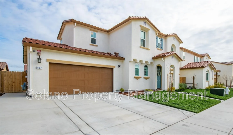 Vacaville House: 537 Lavender Dr.