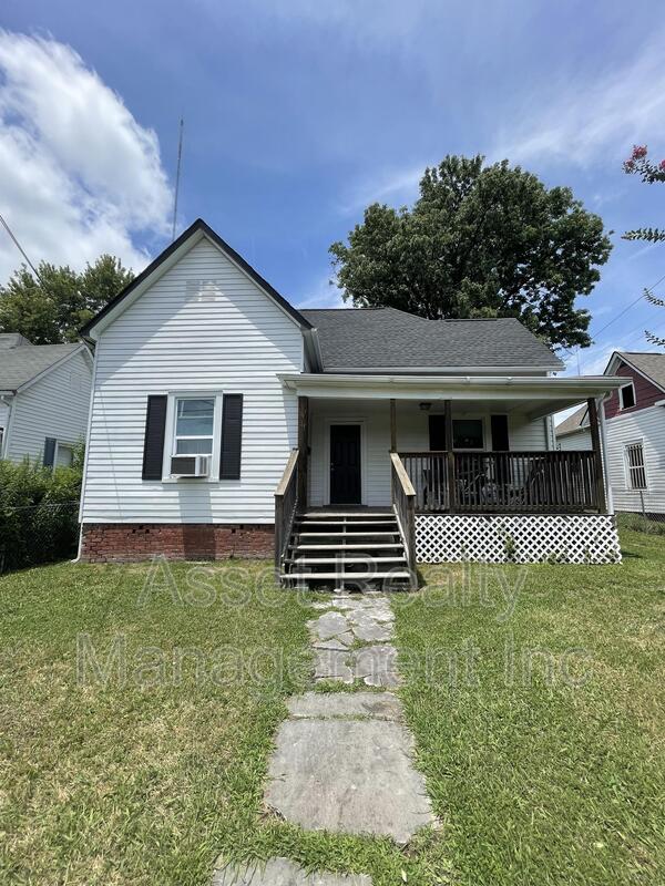 Knoxville House: 629 Watauga Avenue