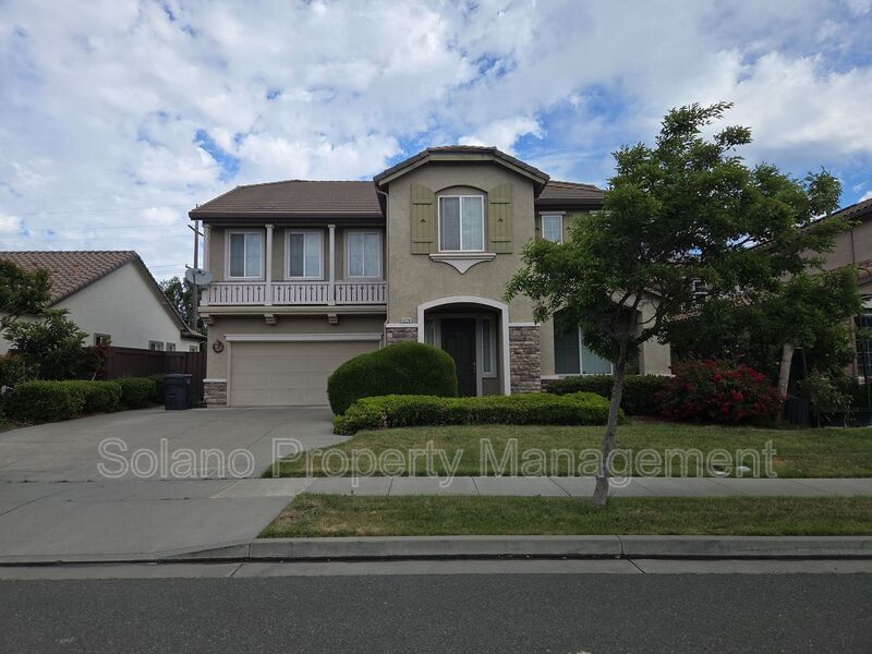 Fairfield House: 5220 Antiquity Cir.