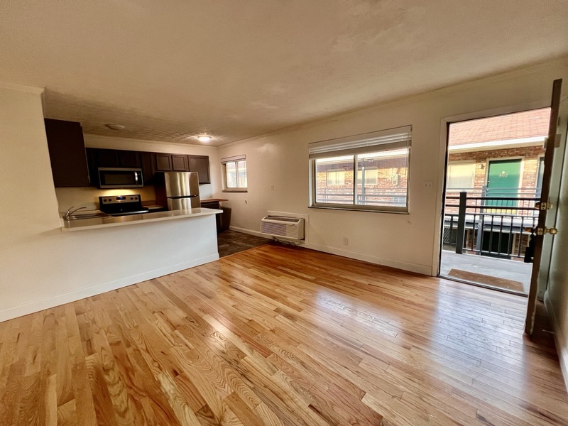 Photograph 4 of 1509 Highland Avenue A403