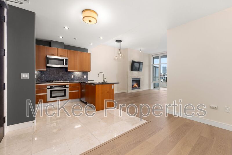 San Diego Condo: 550 Front Street