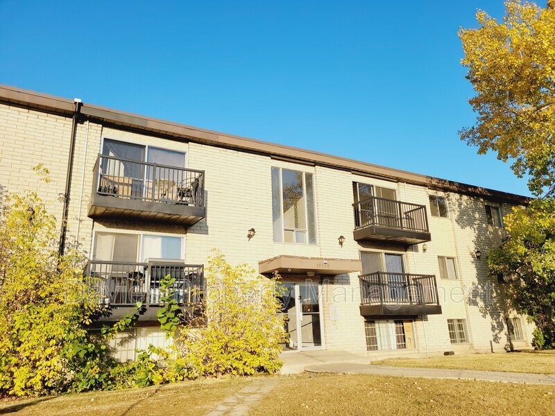 Edmonton Condo: 10140 156 Street NW