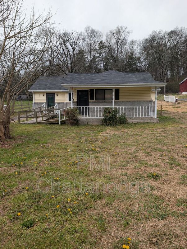 Ringgold House: 1542 Burning Bush Road