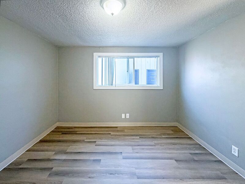 Photo 8 of rental home at 1109-A West 6th Avenue