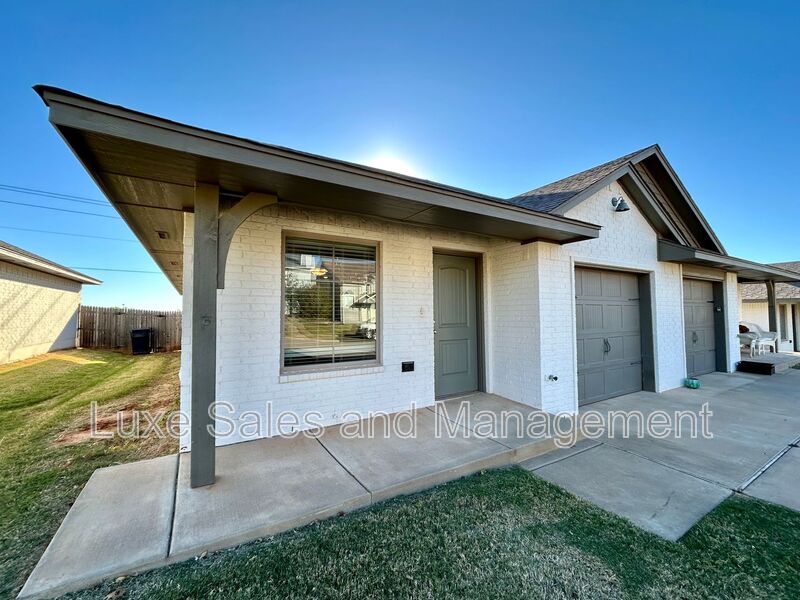 Oklahoma City House: 11508 N. Lincoln Blvd