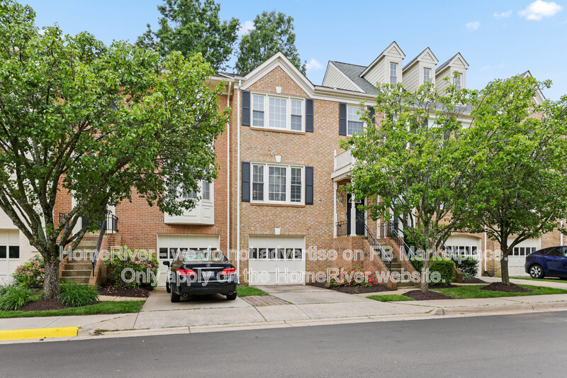 Vienna Townhome: 2046 Gallows Tree Ct