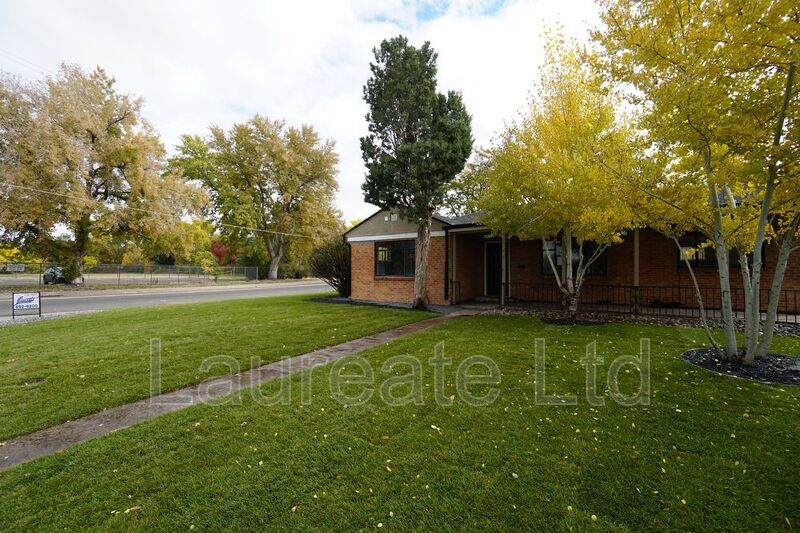 Denver Townhome: 2880 N. Harrison St.