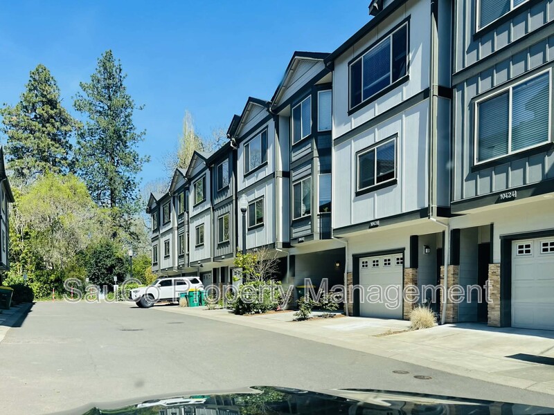 Tigard House: 10438 Southwest Akilean Terrace