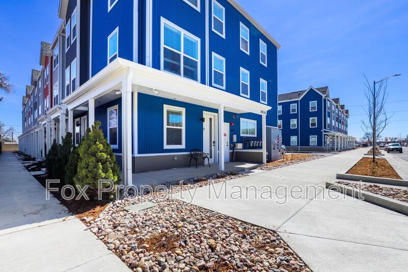 Longmont Condo: 210 Emery Street