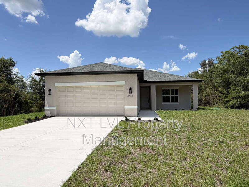 Lehigh Acres House: 3512 50th St W