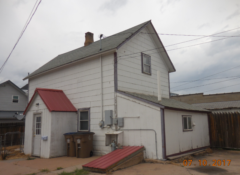 Laramie House: 207 East Sheridan Street