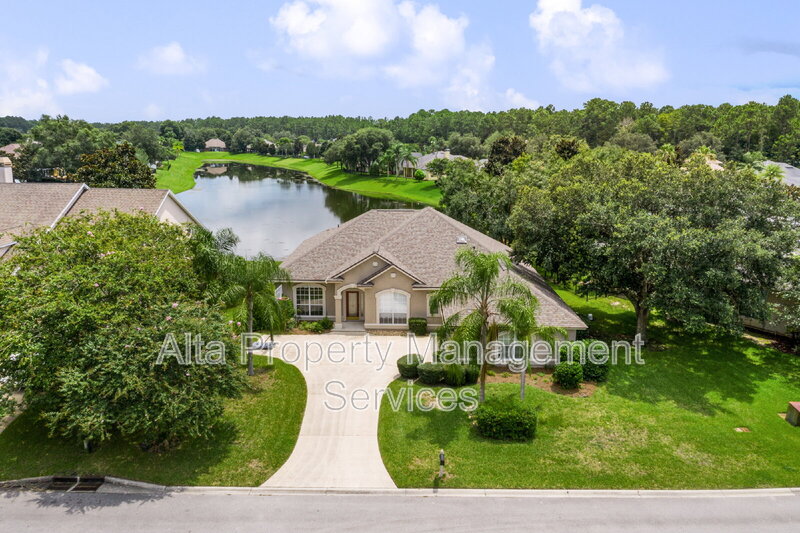 Saint Johns House: 1228 Loch Tanna Loop
