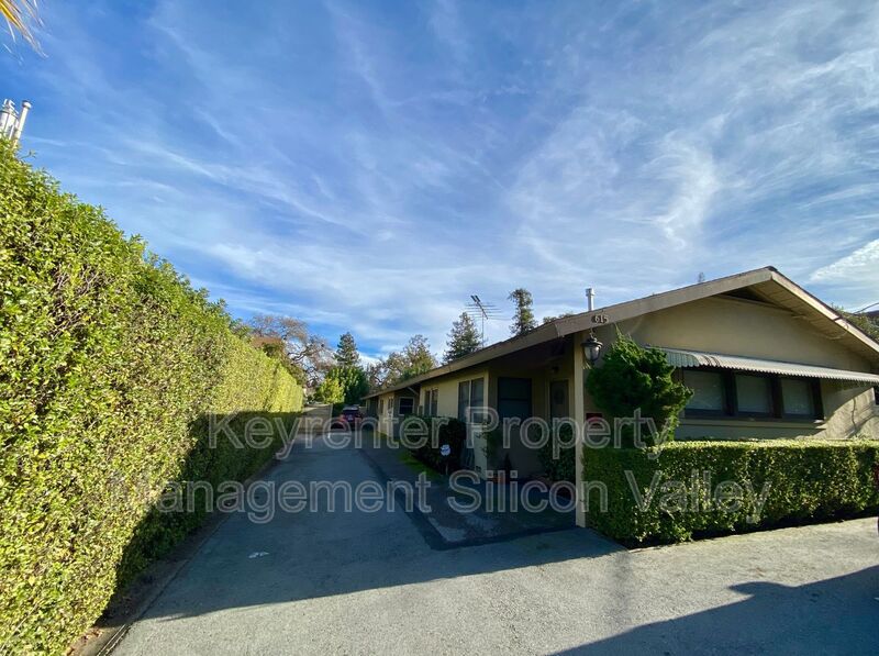 Menlo Park House: 615 Partridge Ave