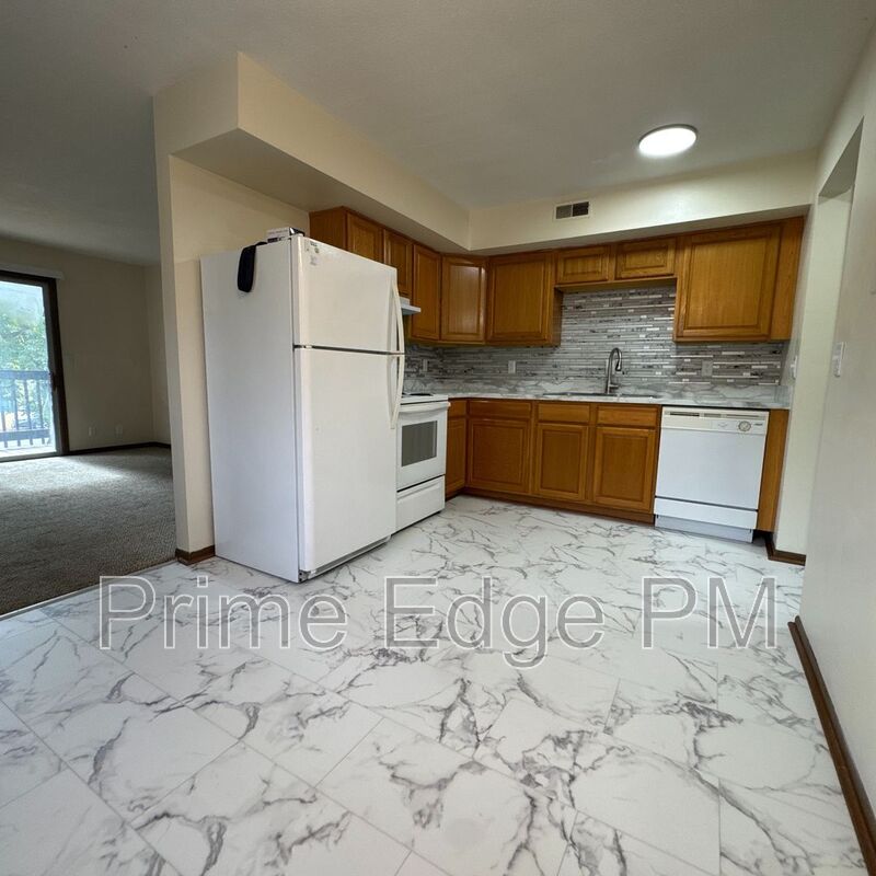 Lincoln House: 2532 T Street - 4