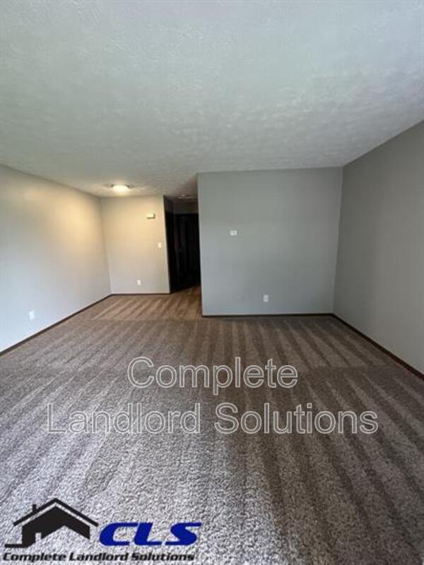 Terre Haute Condo: 1712 East Morgan Drive