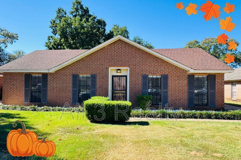 Montgomery House: 728 E. Gardendale Drive