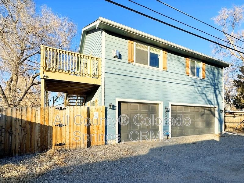Colorado Springs House: 824 S Logan Avenue