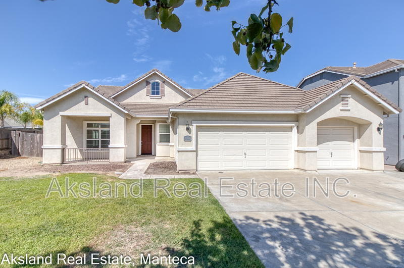 Manteca House: 2261 Silverlace Place