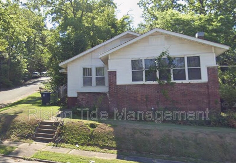 Birmingham House: 7815 Rugby Ave