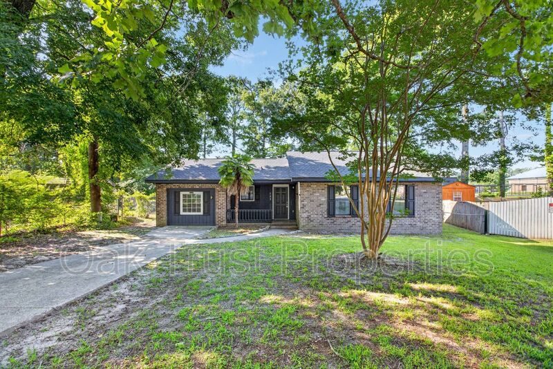 Summerville House: 103 Cambell Ct