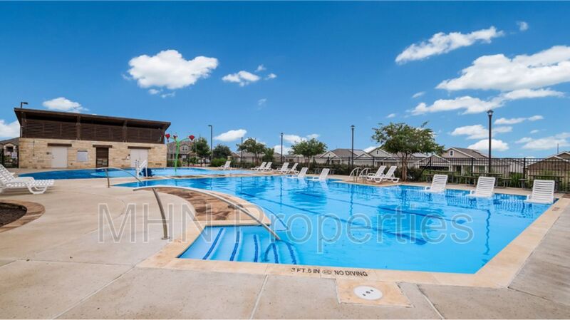 *First Time Rental* 3 bed/2 bath Beautiful New Construction home, located in New Braunfels! - Photo 32