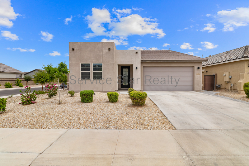San Tan Valley House: 4238 W Nora Dr