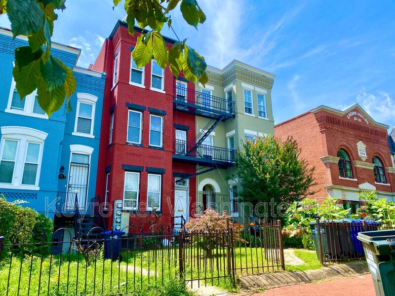 Washington Condo: 1349 Maryland Ave, NE