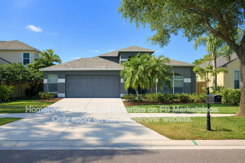 Tampa House: 10434 Lightner Bridge Dr