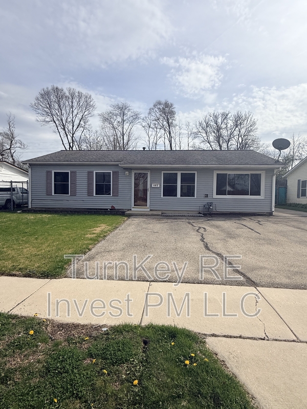 Romeoville House: 403 Montrose Drive