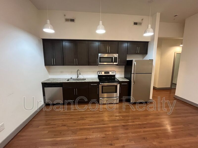 Richmond Condo: 1400 N Arthur Ashe Blvd