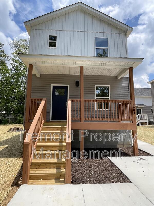 Chattanooga House: 1904 Lynnbrook Avenue