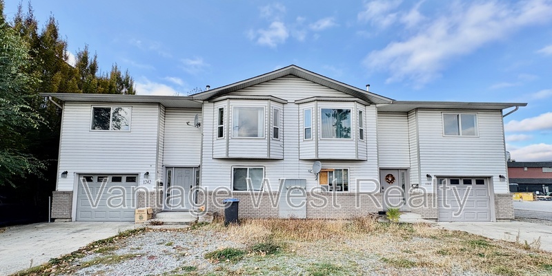 Kelowna House: 202-1242 Pheasant St