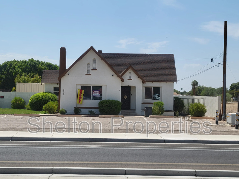 Phoenix House: 6810 S Central Ave