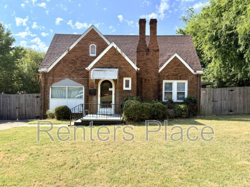 Tulsa House: 2233 N Denver Blvd.