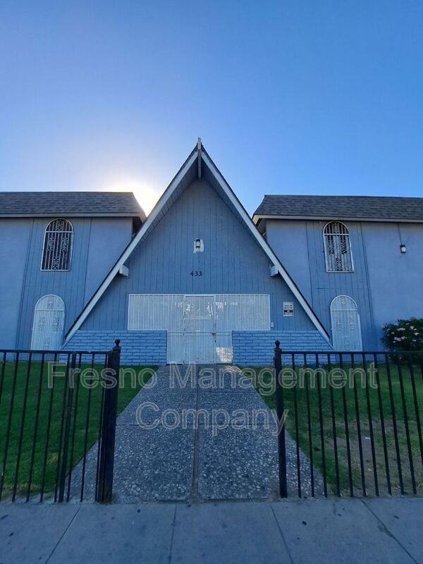 Request a Viewing for 433 N Calaveras St., D Tenant Turner