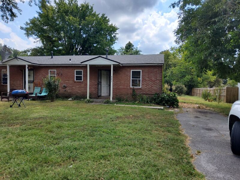 Millington House: 4243 Carter Rd