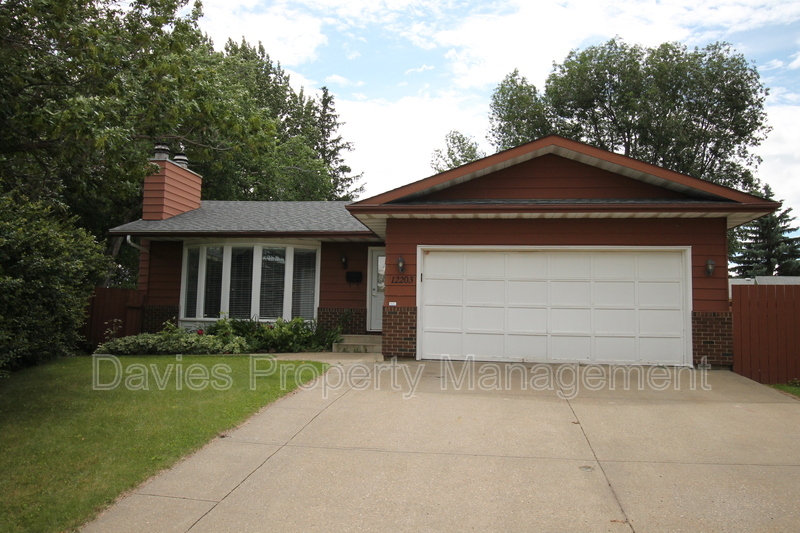 Edmonton House: 12203 149 Avenue NW
