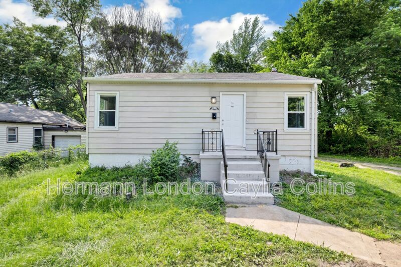 Saint Louis House: 10117 Count Drive