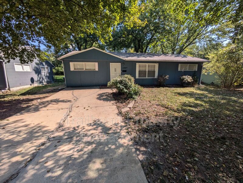 Kansas City House: 10927 Bennington Ave