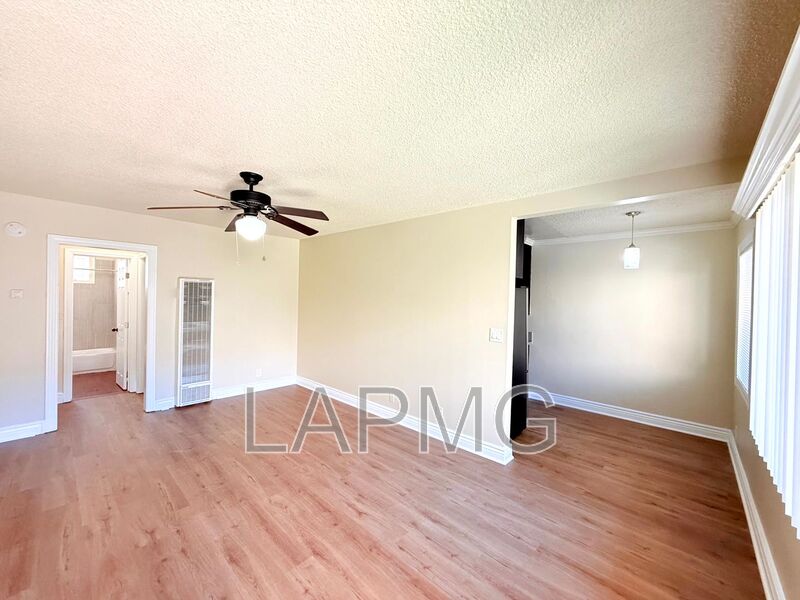 Inglewood House: 925 Enterprise Avenue