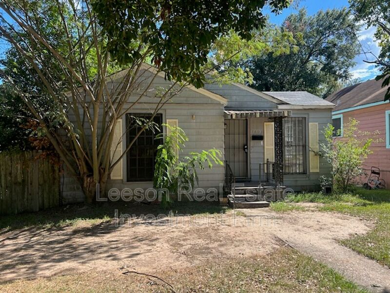Shreveport House: 3603 Darien St