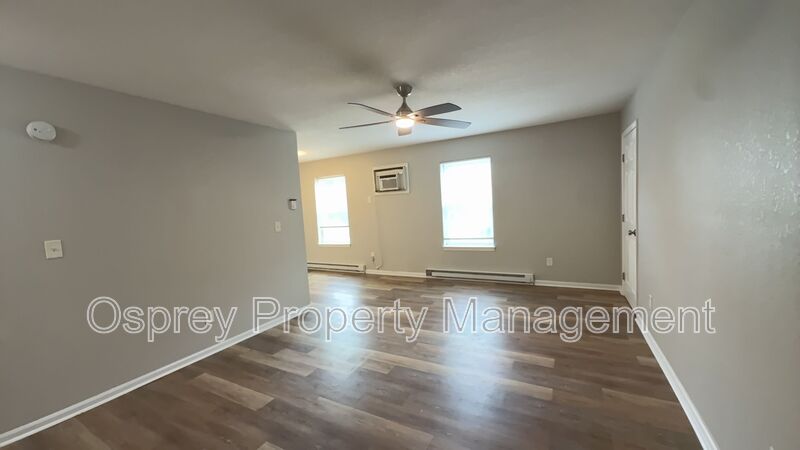 Recently Renovated 2-Bedroom Apartment in Norfolk, VA! - Photo 5