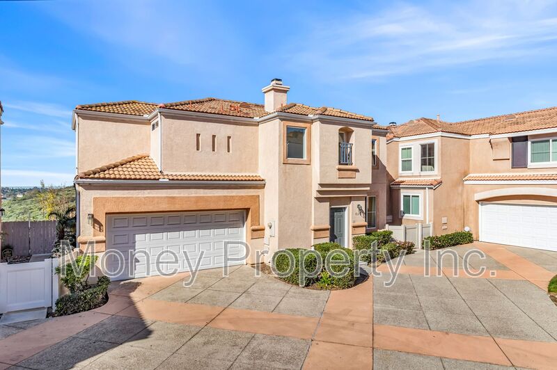 Chula Vista House: 861 Caminito Estrella