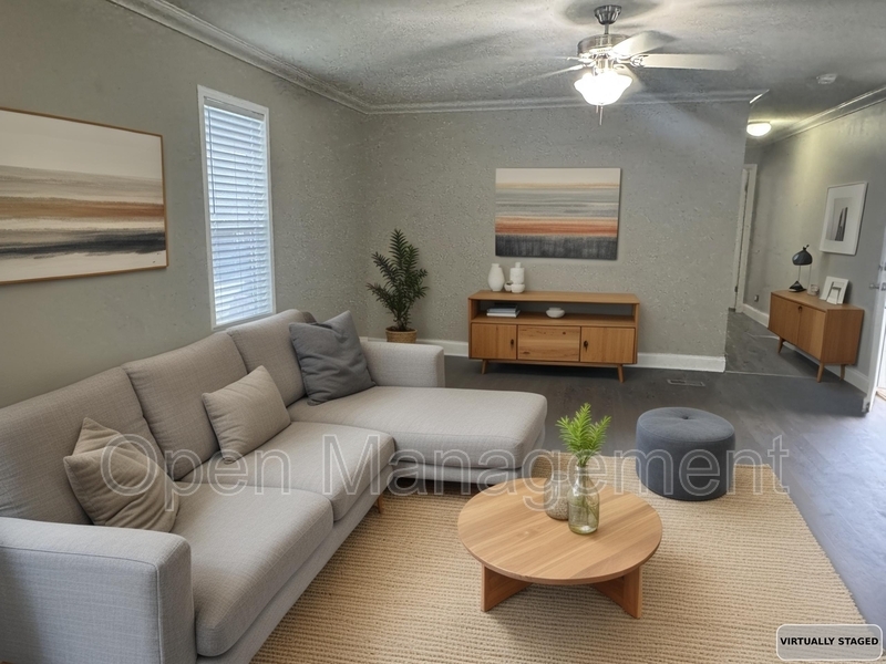 Kansas House: 8701 NE 107th Pl