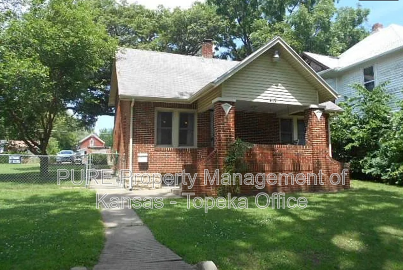 Topeka House: 419 SW Fillmore Street