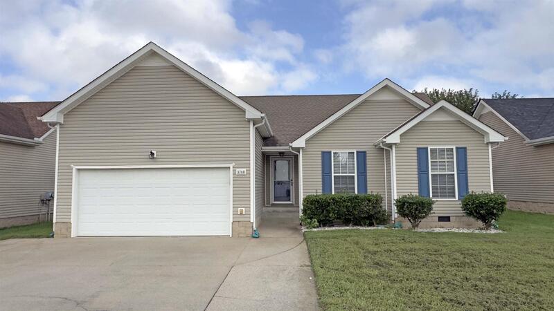 Clarksville House: 3740 N Cindy Jo Drive