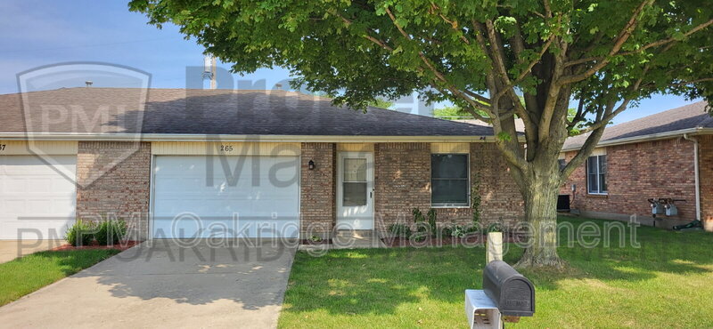 Tipp City Condo: 265 Woodlawn Dr