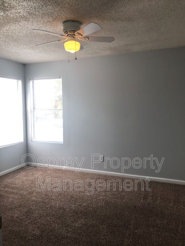 Highly desired unit located in Greenbrier 