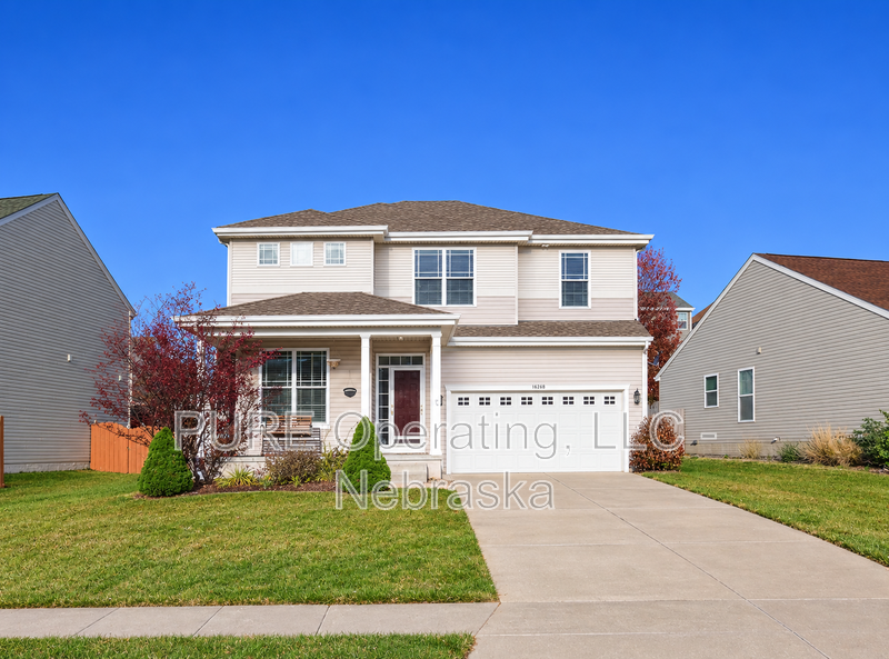Omaha House: 16258 Loop St