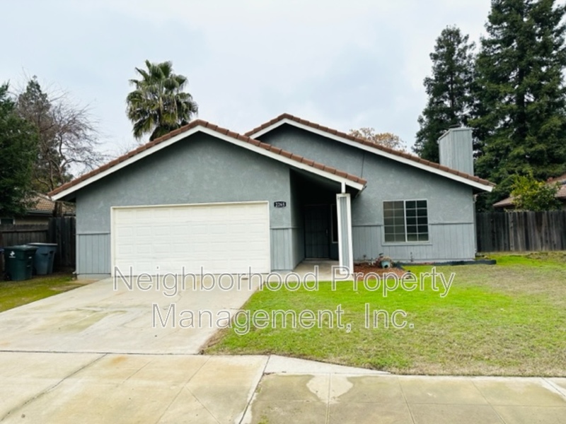 Clovis House: 2265 Paul Avenue